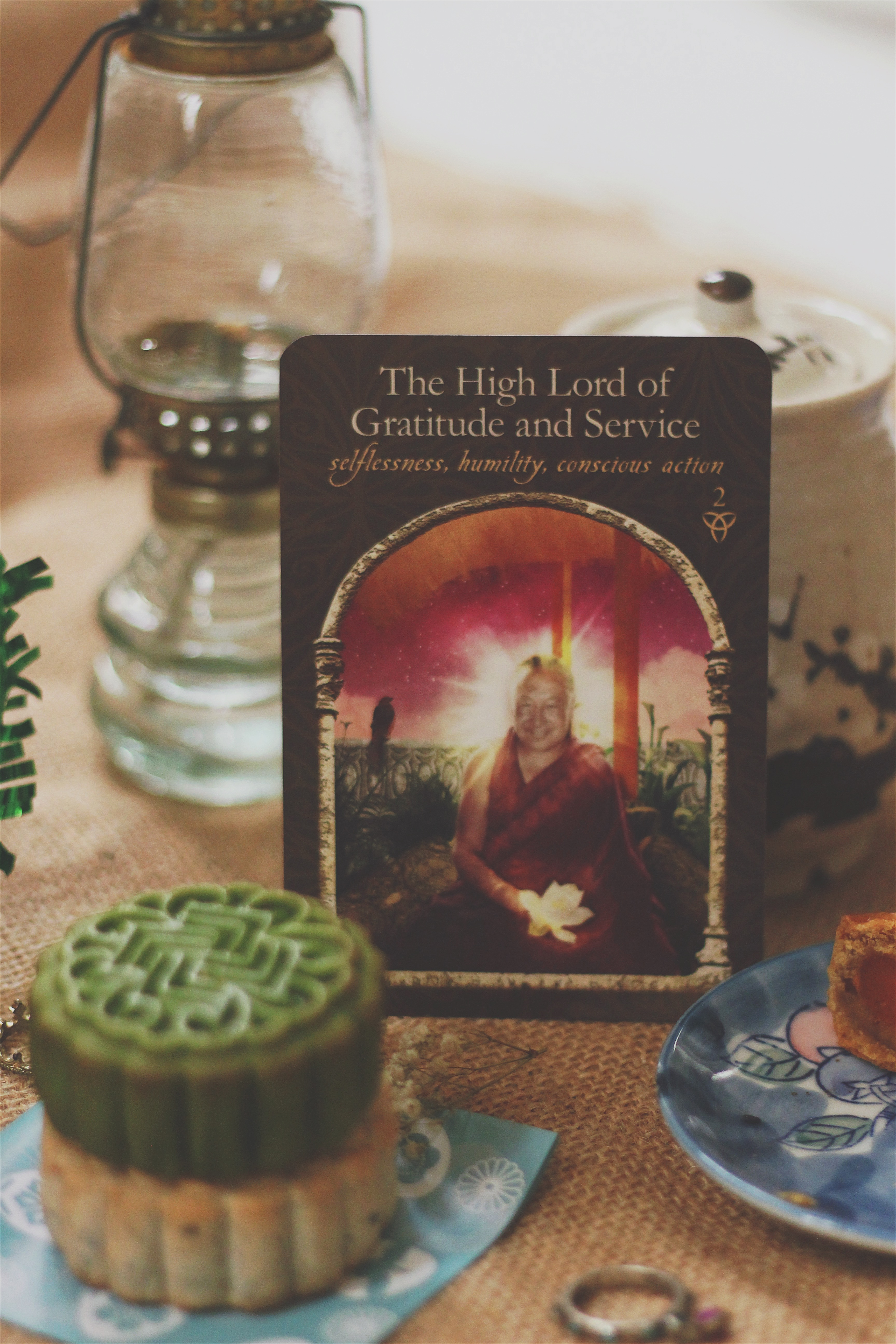 Ảnh: Nguyễn Hiếy Bộ bài: Wisdom Of The Hidden Realm Oracle Cards
