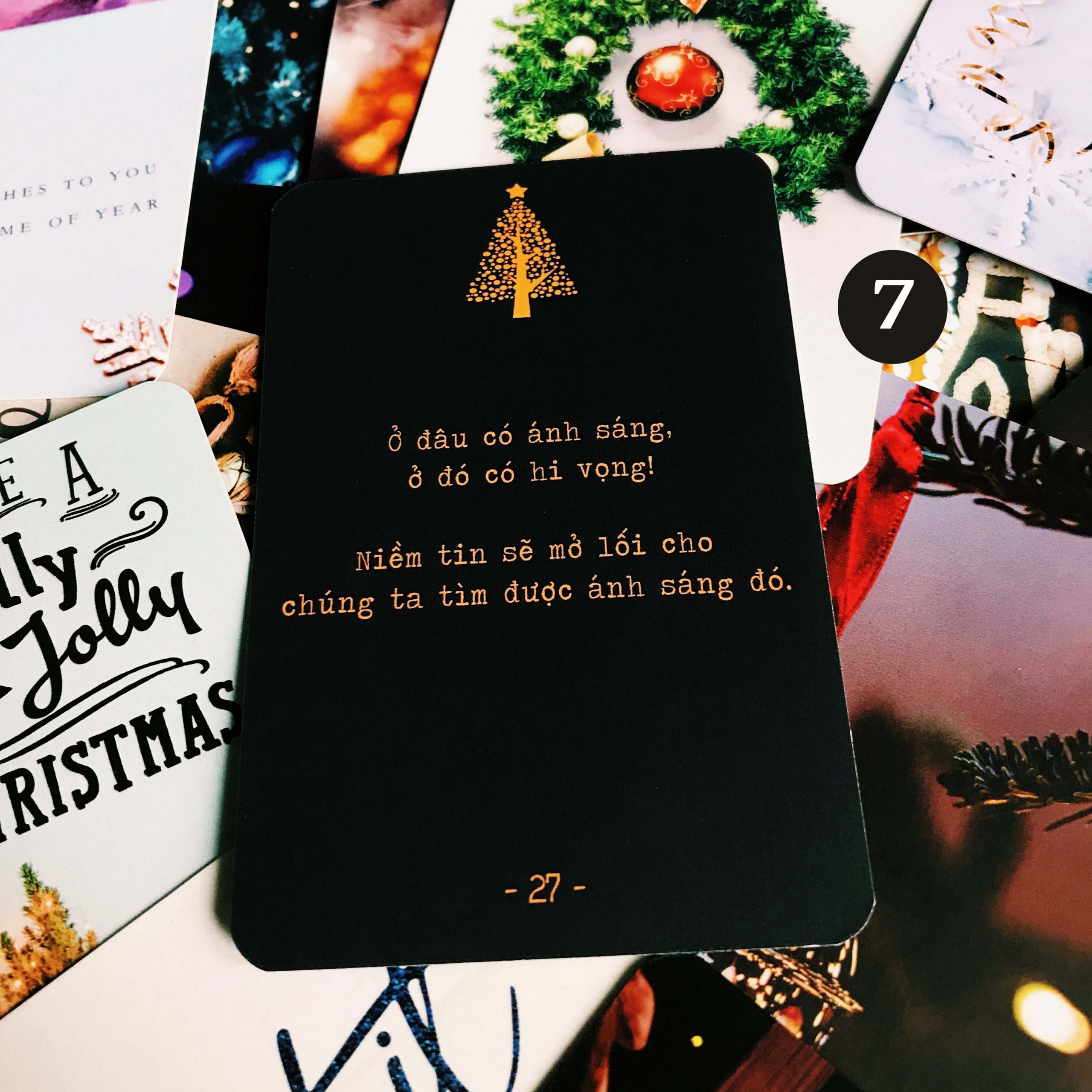Rút Bài Oracle: Bài Hát Giáng Sinh Dành Cho Bạn?