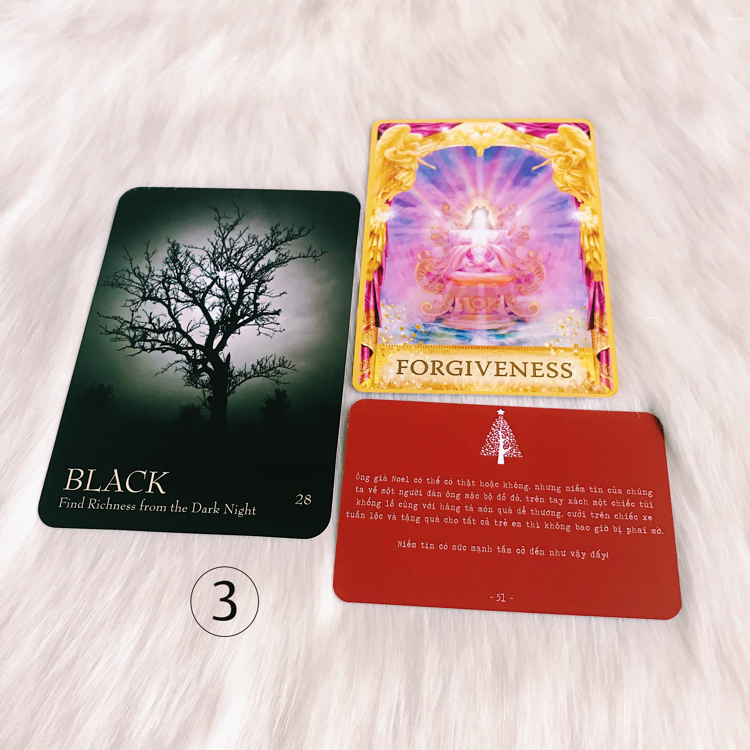 Rút Bài Oracle: Bạn Nên Làm Gì Vào Dịp Giáng Sinh?