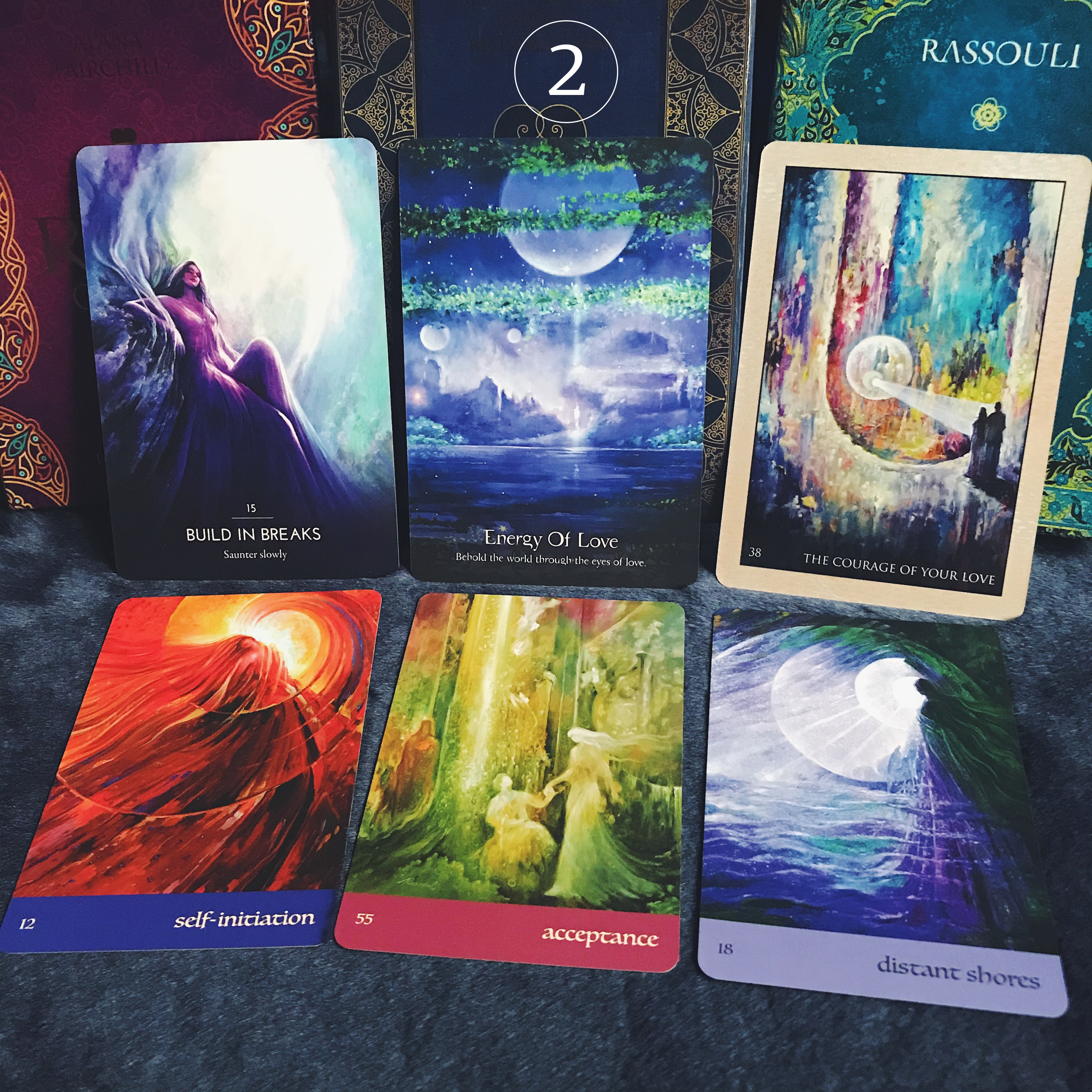Rút Bài Oracle: Vì Sao Tình Yêu Chưa Đến Với Bạn?