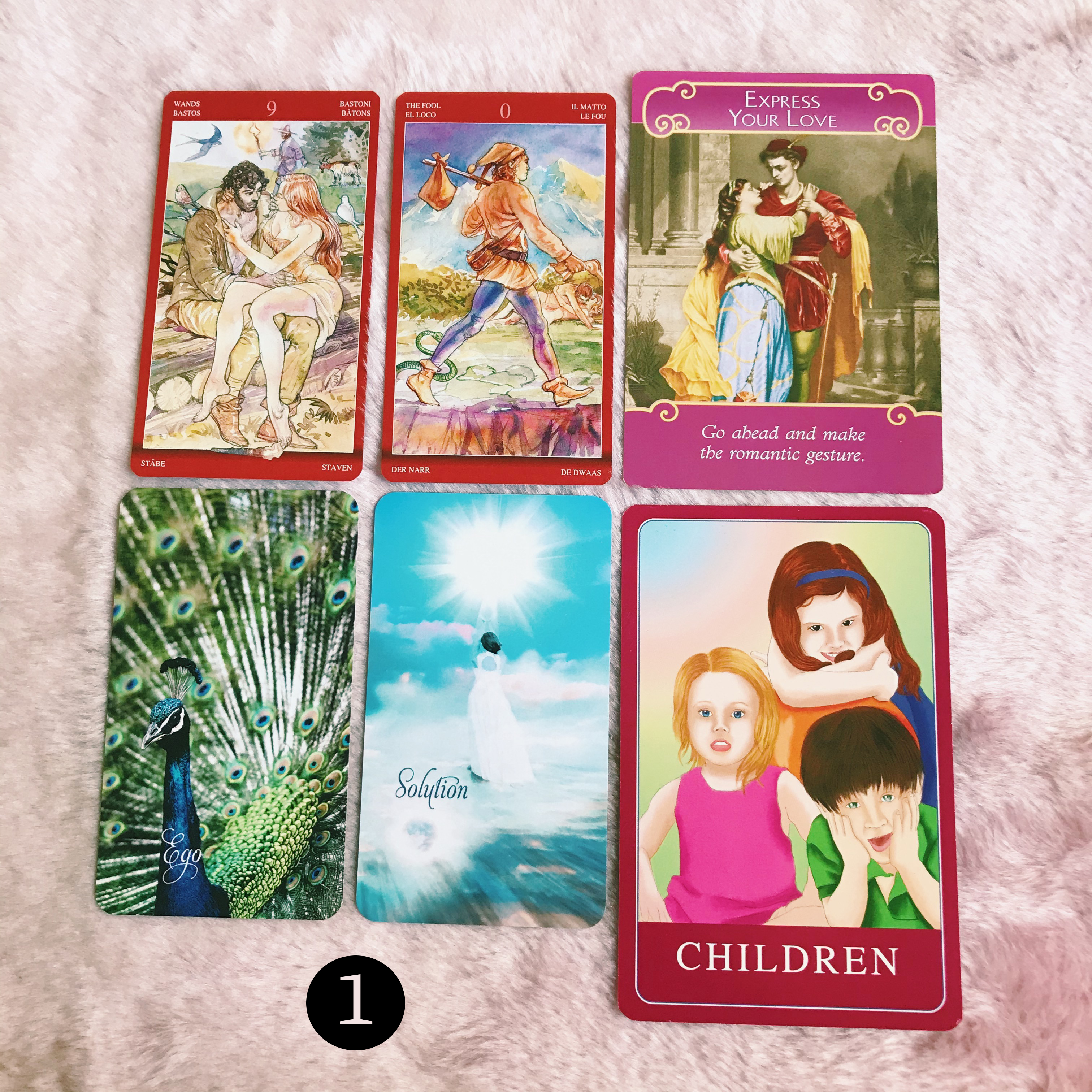 Rút Bài Oracle: Dự Đoán Tình Yêu Tổng Quan