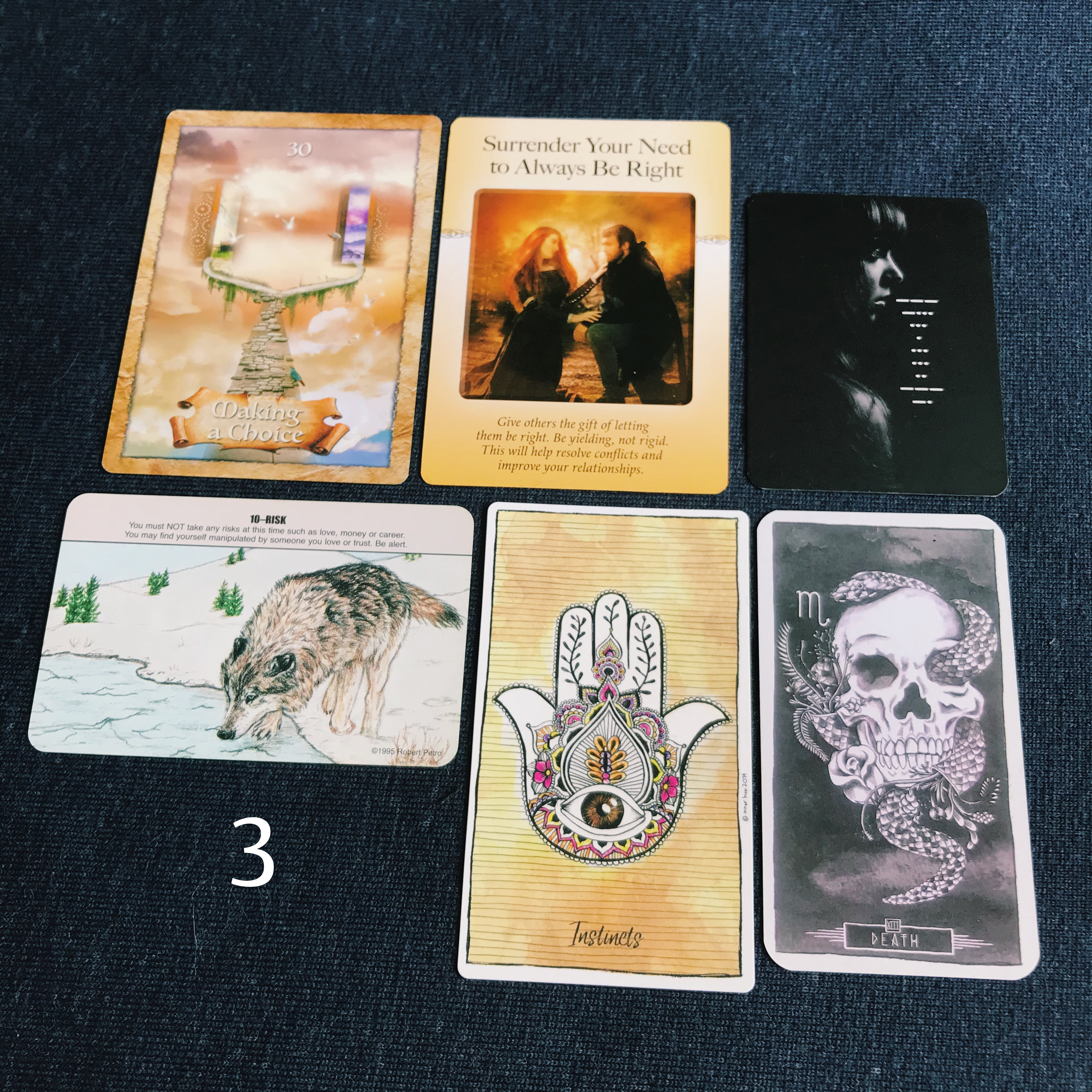 Rút Bài Oracle: Tình Bạn – Người Từng Thân Quen