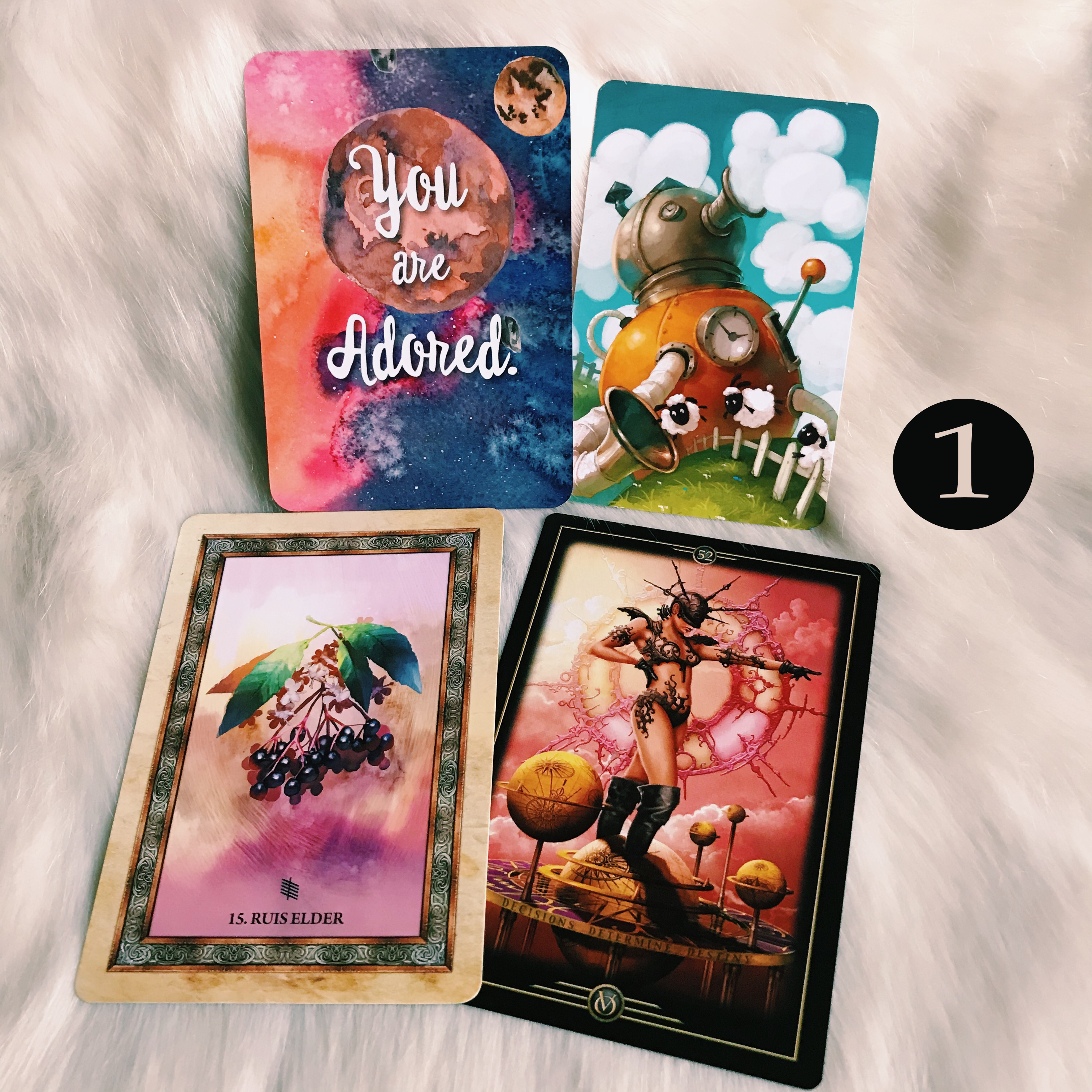 Rút Bài Oracle: Tình Bạn – Từ Bạn Có Trở Thành Yêu?